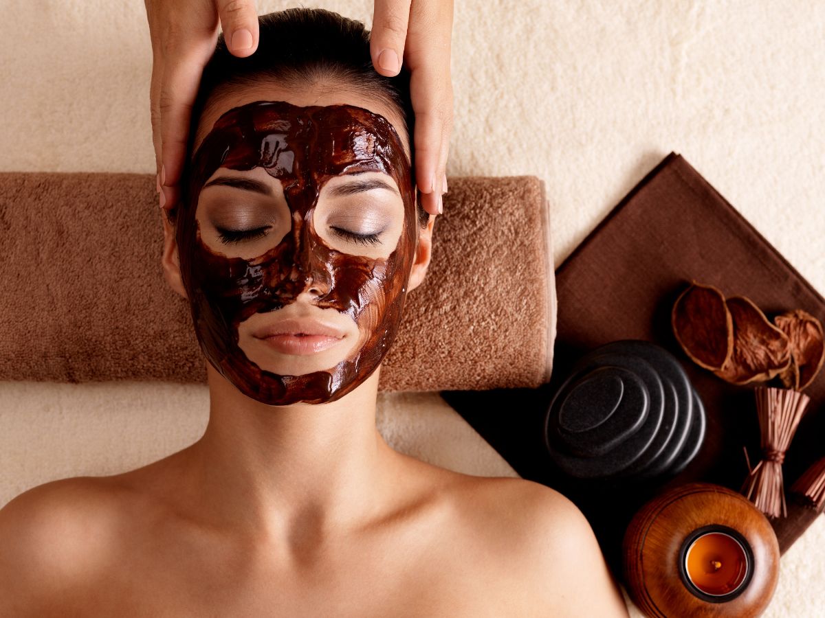 DIY Coffee and Aloe Vera Face Mask: Everything You Need to Know 