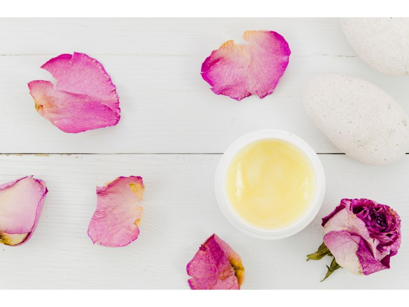 Can We Apply Rose Water on Face Overnight